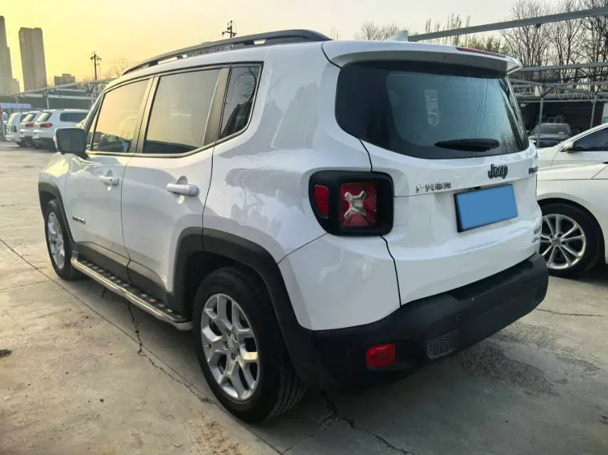 2017 Jeep Renegade 1.4T 150HP L4 7DCT,autocango,china used car exporter,china ev exporter,chinese used car exporter,chinese used ev exporter