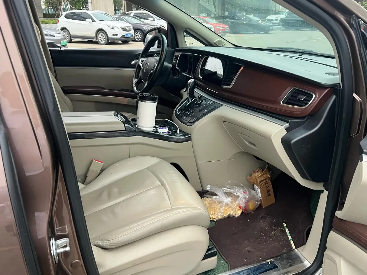 2018 Buick GL8 2.0T 260HP L4 6AT,autocango,china used car exporter,china ev exporter,chinese used car exporter,chinese used ev exporter