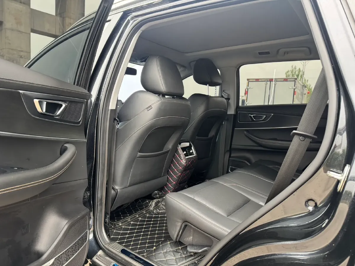 2020 Chery Tiggo 8 1.6T 197HP L4 7DCT,autocango,china used car exporter,china ev exporter,chinese used car exporter,chinese used ev exporter