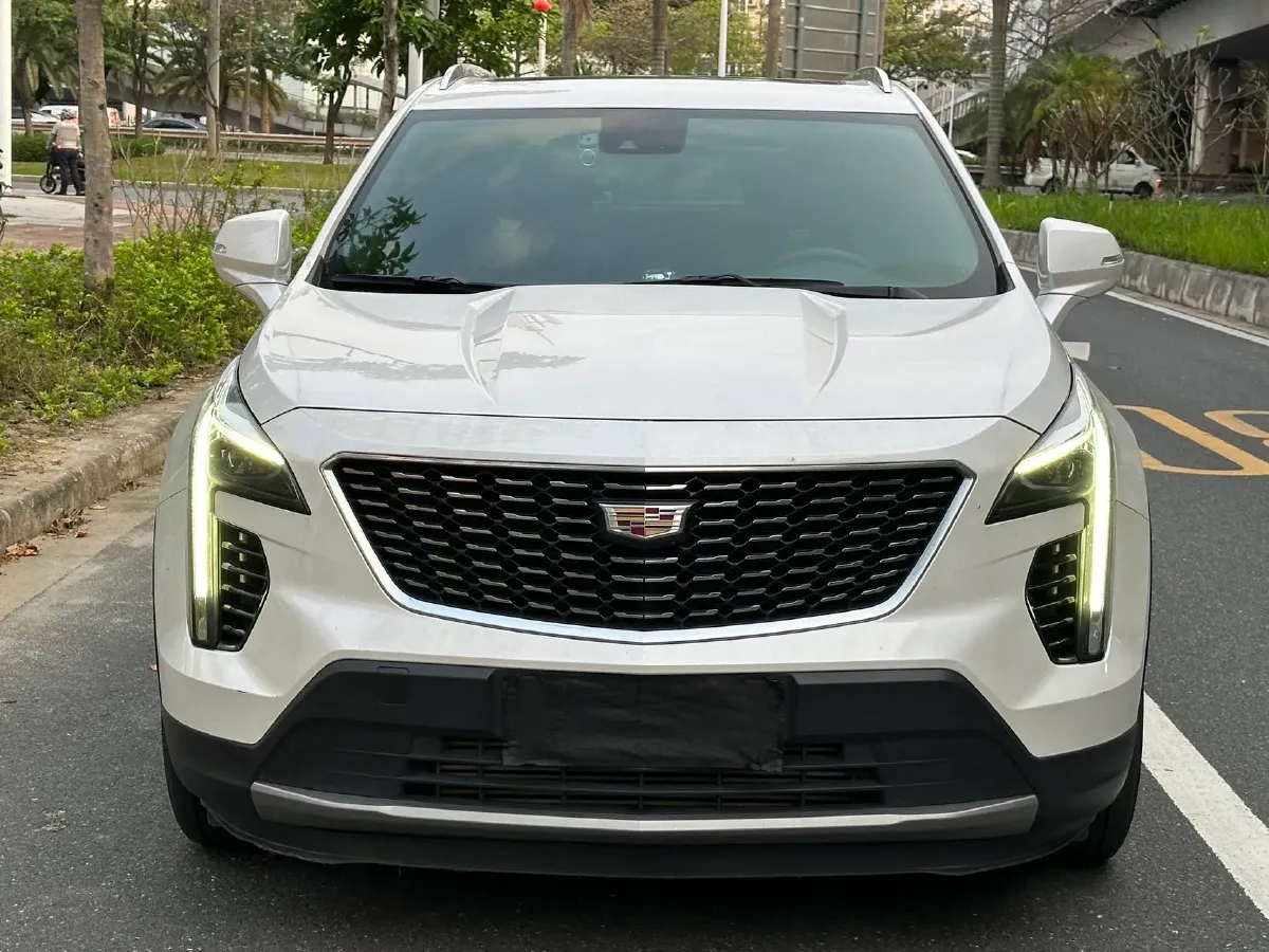 2022 Cadillac XT4 2.0T 237HP L4 9AT,autocango,china used car exporter,china ev exporter,chinese used car exporter,chinese used ev exporter