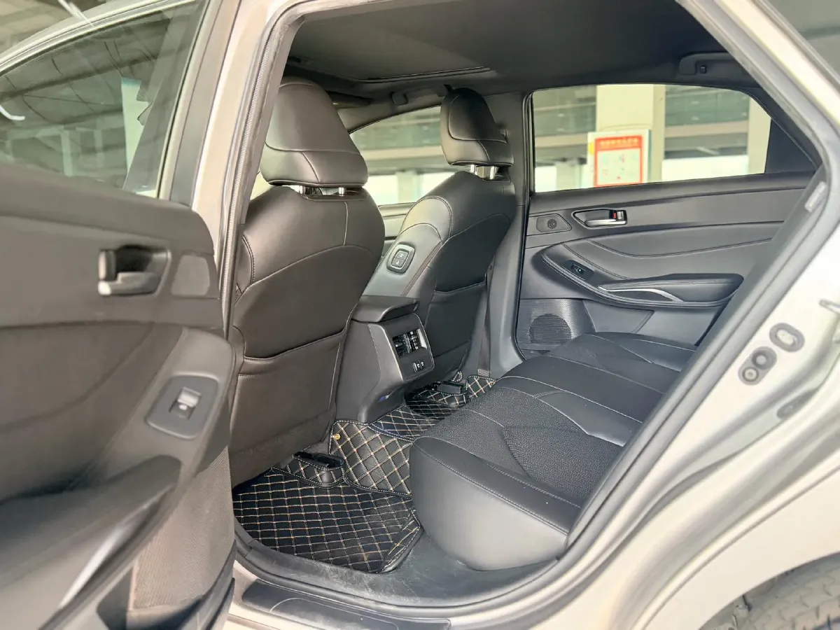 2019 Toyota Avalon 2.0L 178HP L4 CVT,autocango,china used car exporter,china ev exporter,chinese used car exporter,chinese used ev exporter