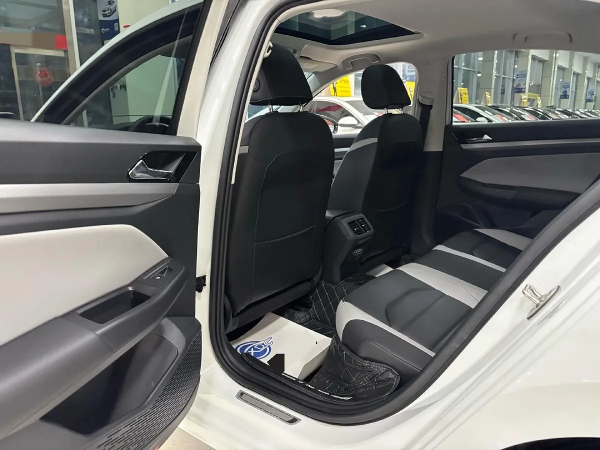 2023 Volkswagen Bora 1.5T 160HP L4 7DCT,autocango,china used car exporter,china ev exporter,chinese used car exporter,chinese used ev exporter