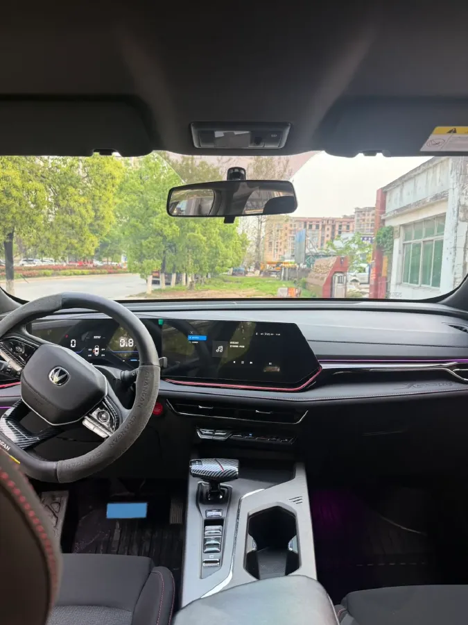 2025 ChangAn X5 PLUS 1.5T 188HP L4 7DCT,autocango,china used car exporter,china ev exporter,chinese used car exporter,chinese used ev exporter