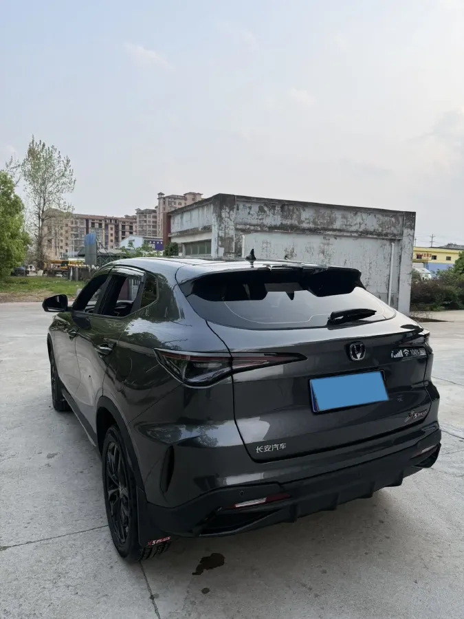 2025 ChangAn X5 PLUS 1.5T 188HP L4 7DCT,autocango,china used car exporter,china ev exporter,chinese used car exporter,chinese used ev exporter