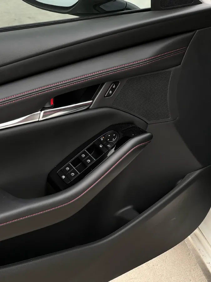 2023 Mazda 3 Axela 2.0L 158HP L4 6AT,autocango,china used car exporter,china ev exporter,chinese used car exporter,chinese used ev exporter