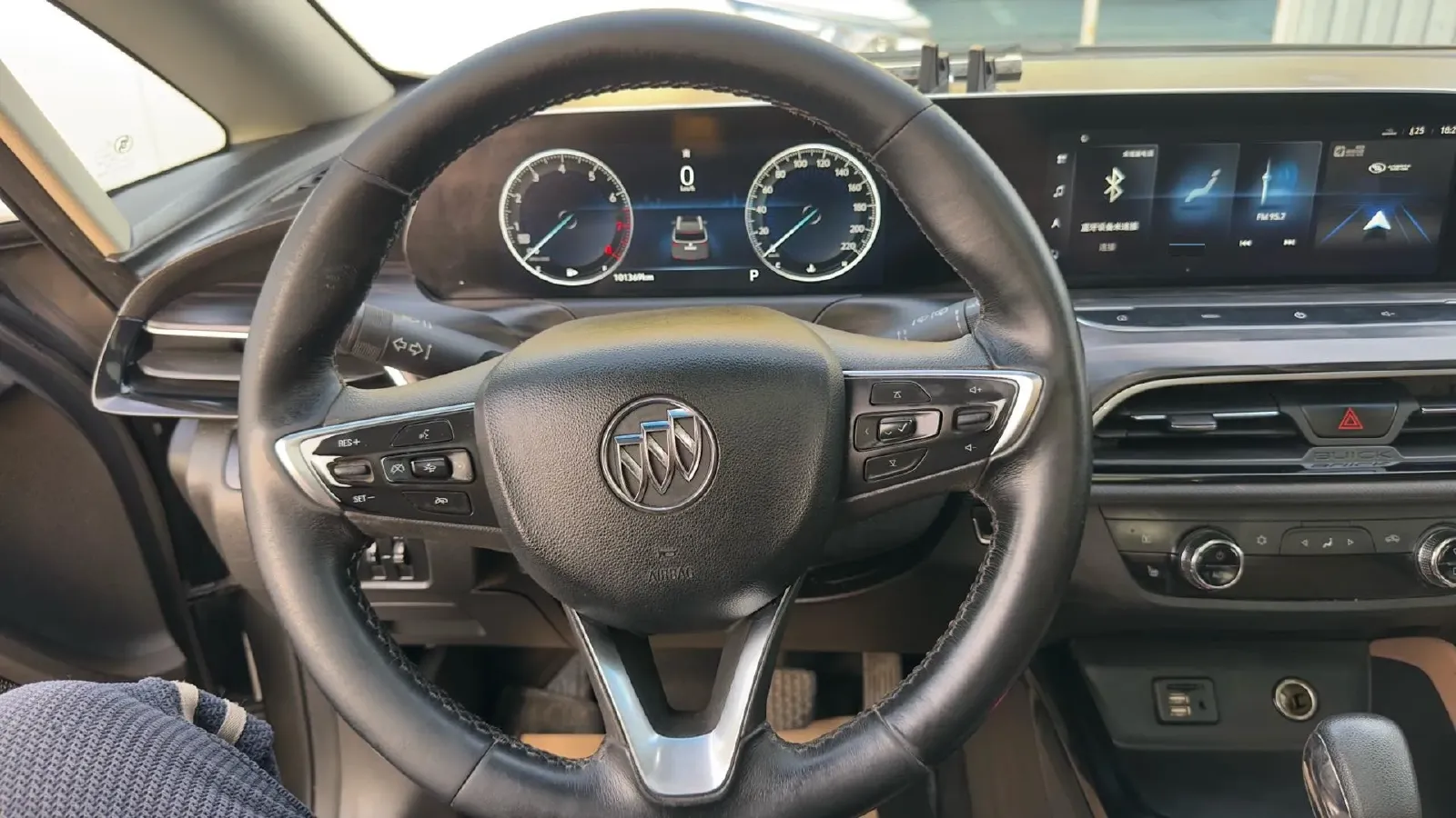 2021 Buick GL6 1.3T 163HP L3 6AT,autocango,china used car exporter,china ev exporter,chinese used car exporter,chinese used ev exporter