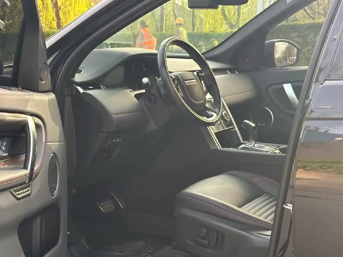 2020 Land Rover Discovery Sport 2.0T 249HP L4 9AT,autocango,china used car exporter,china ev exporter,chinese used car exporter,chinese used ev exporter