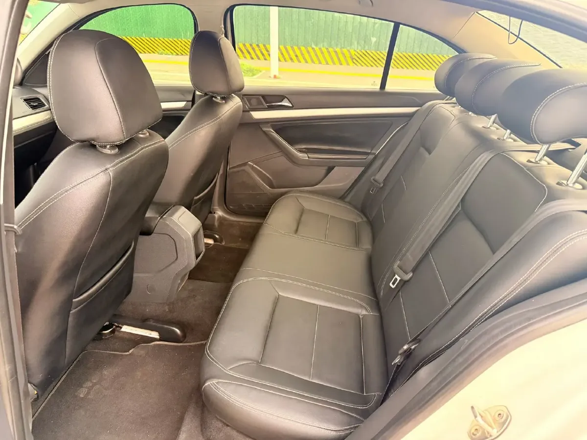 2017 Volkswagen Lavida 1.6L 110HP L4 6AT,autocango,china used car exporter,china ev exporter,chinese used car exporter,chinese used ev exporter