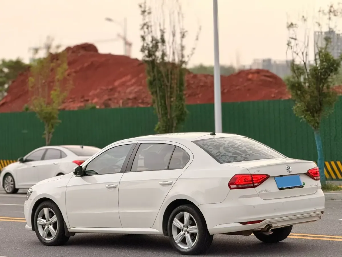 2017 Volkswagen Lavida 1.6L 110HP L4 6AT,autocango,china used car exporter,china ev exporter,chinese used car exporter,chinese used ev exporter