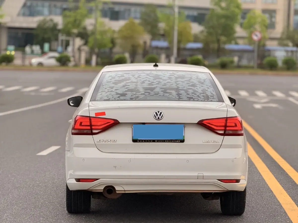 2017 Volkswagen Lavida 1.6L 110HP L4 6AT,autocango,china used car exporter,china ev exporter,chinese used car exporter,chinese used ev exporter