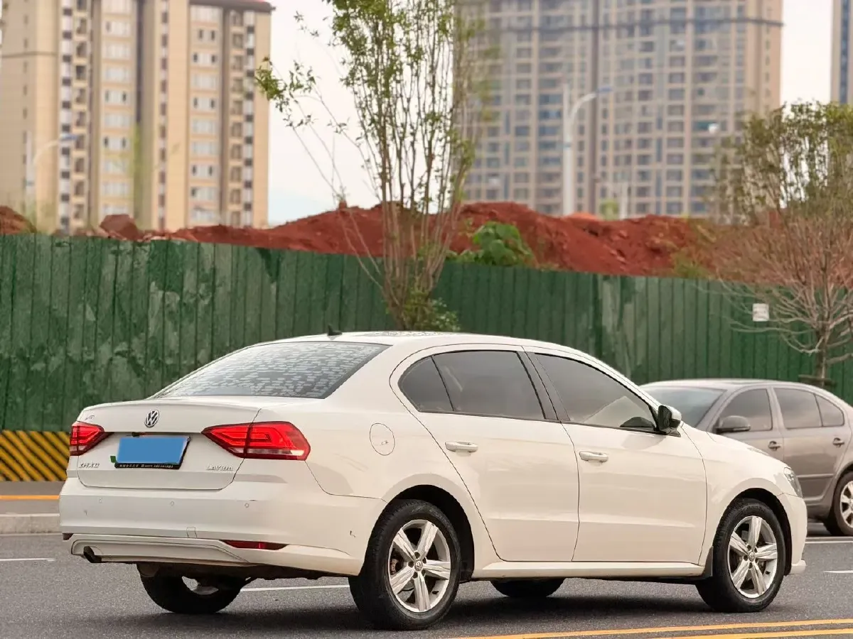2017 Volkswagen Lavida 1.6L 110HP L4 6AT,autocango,china used car exporter,china ev exporter,chinese used car exporter,chinese used ev exporter