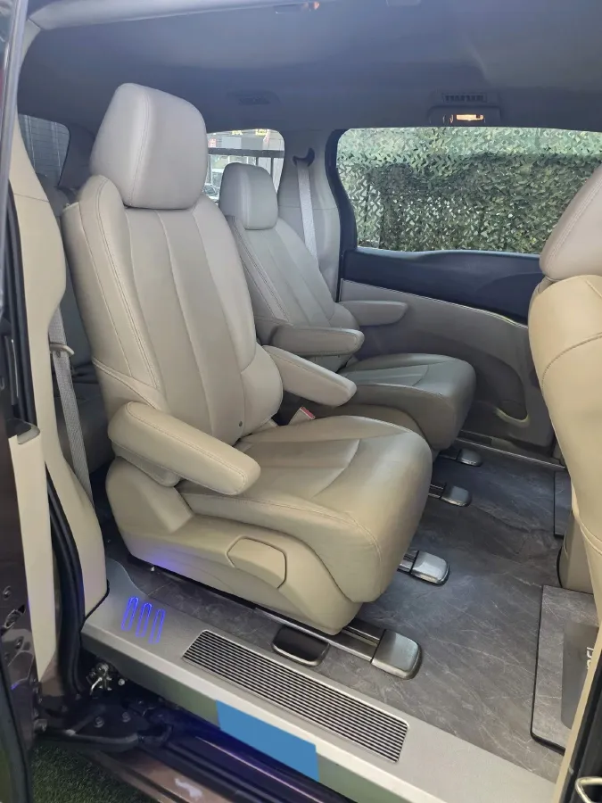 2018 Buick GL8 2.0T 260HP L4 6AT,autocango,china used car exporter,china ev exporter,chinese used car exporter,chinese used ev exporter