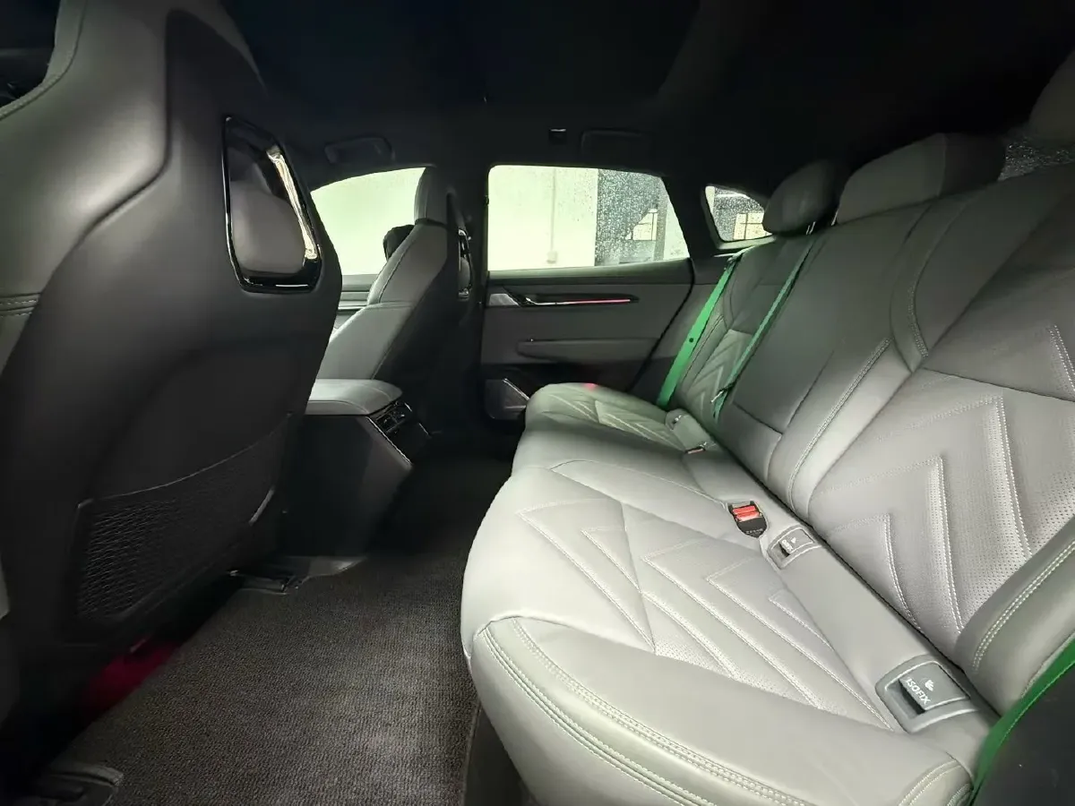 2022 Zeekr 001 BEV 100KWH,autocango,china used car exporter,china ev exporter,chinese used car exporter,chinese used ev exporter