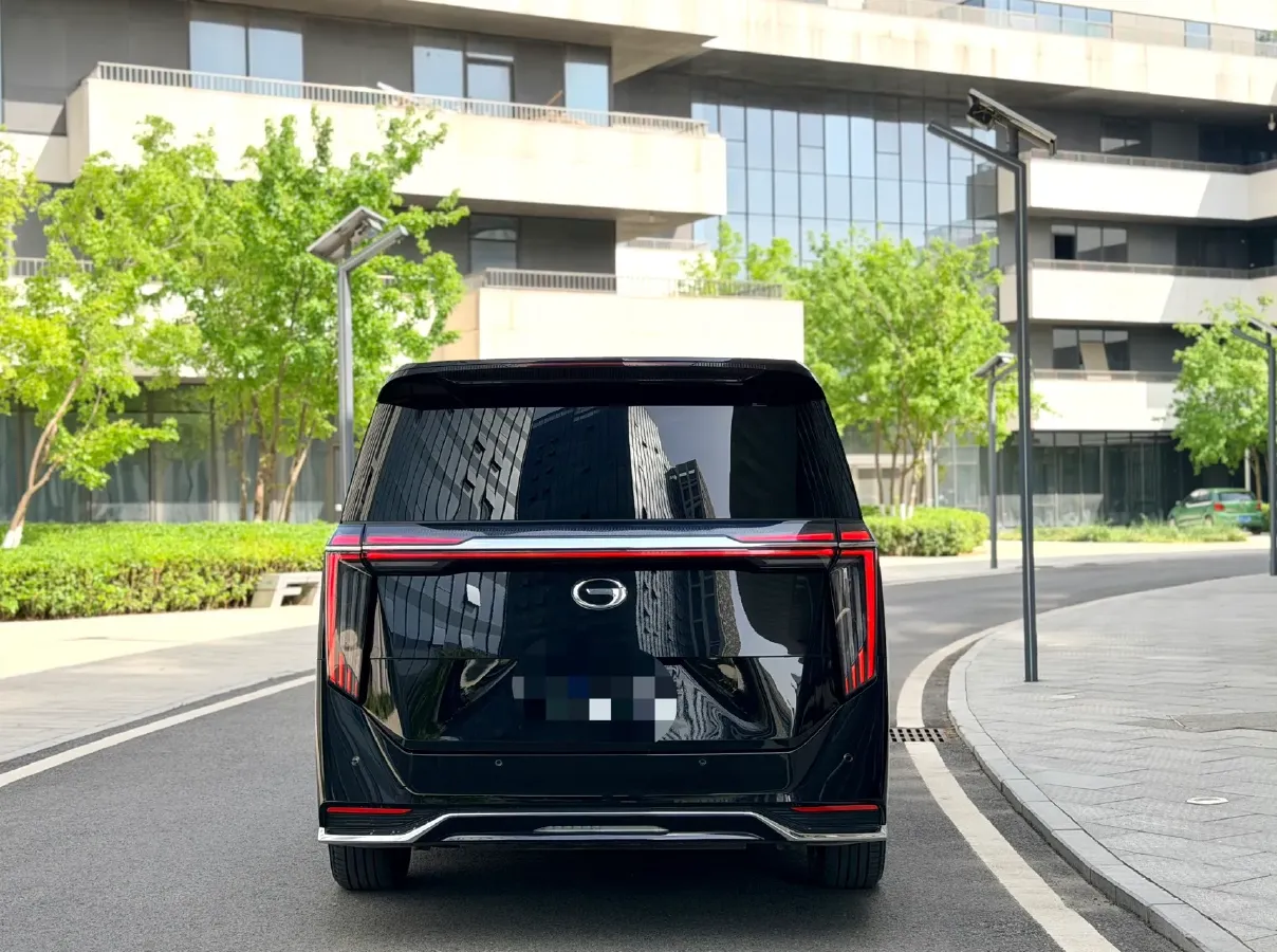 2024 GAC Trumpchi M8 2.0T 252HP L4 8AT,autocango,china used car exporter,china ev exporter,chinese used car exporter,chinese used ev exporter