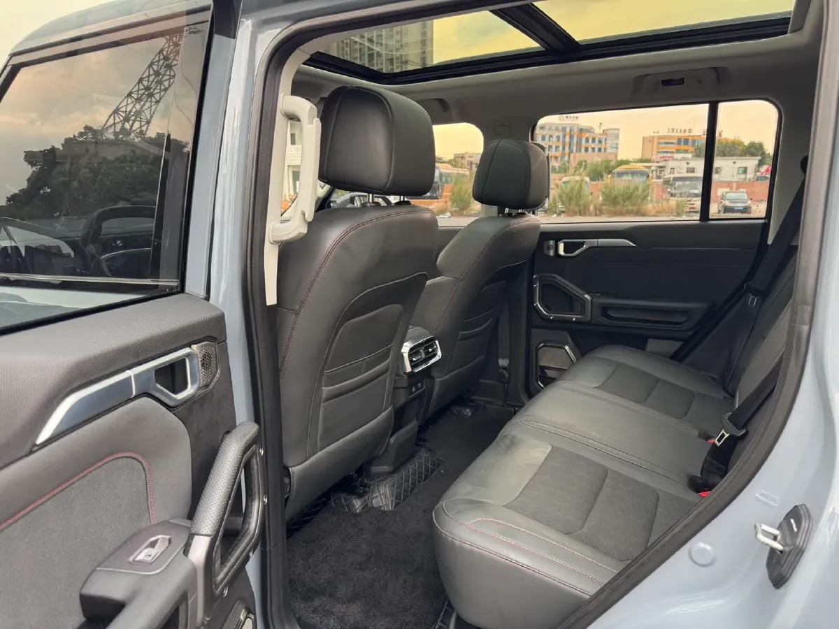 2023 Jetour Traveller 2.0T 254HP L4 8AT,autocango,china used car exporter,china ev exporter,chinese used car exporter,chinese used ev exporter