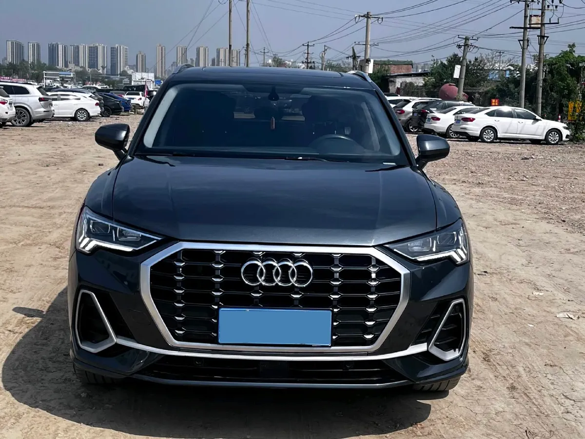 2022 Audi Q3 1.4T 150HP L4 7DCT,autocango,china used car exporter,china ev exporter,chinese used car exporter,chinese used ev exporter