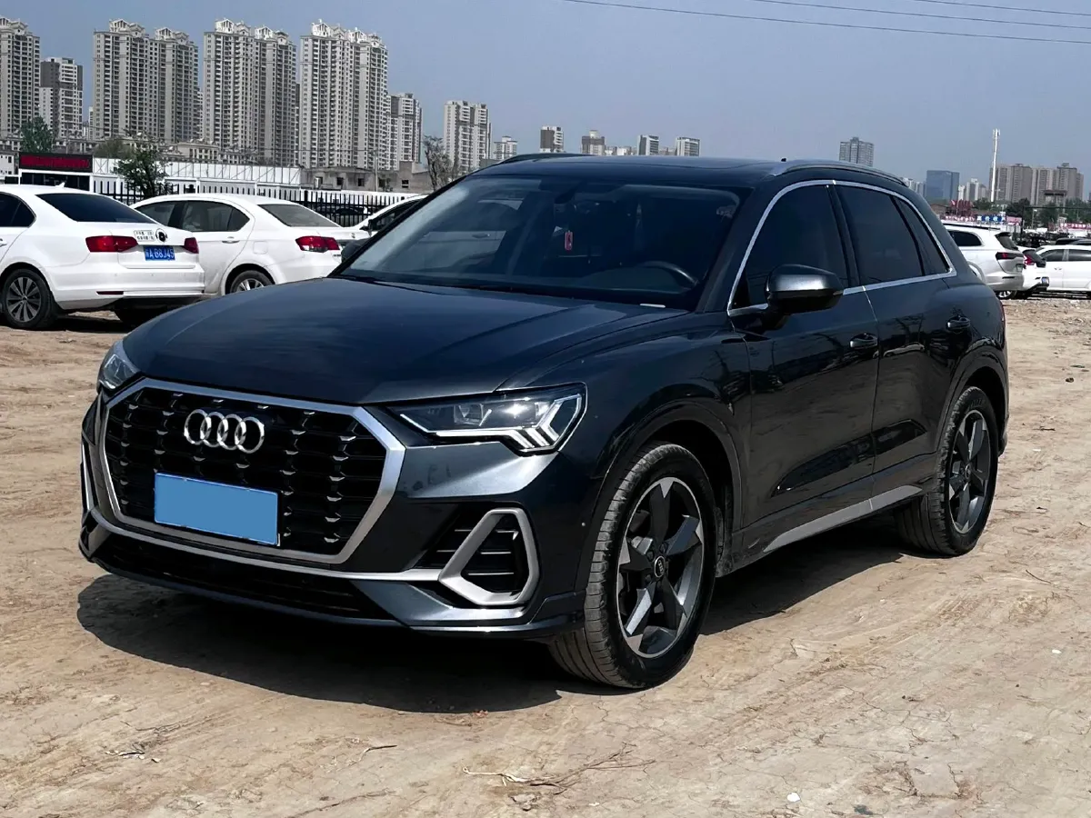 2022 Audi Q3 1.4T 150HP L4 7DCT,autocango,china used car exporter,china ev exporter,chinese used car exporter,chinese used ev exporter