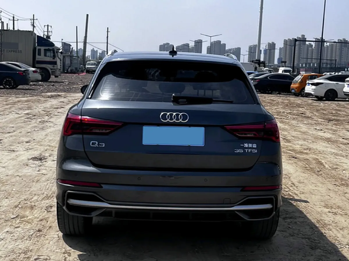 2022 Audi Q3 1.4T 150HP L4 7DCT,autocango,china used car exporter,china ev exporter,chinese used car exporter,chinese used ev exporter
