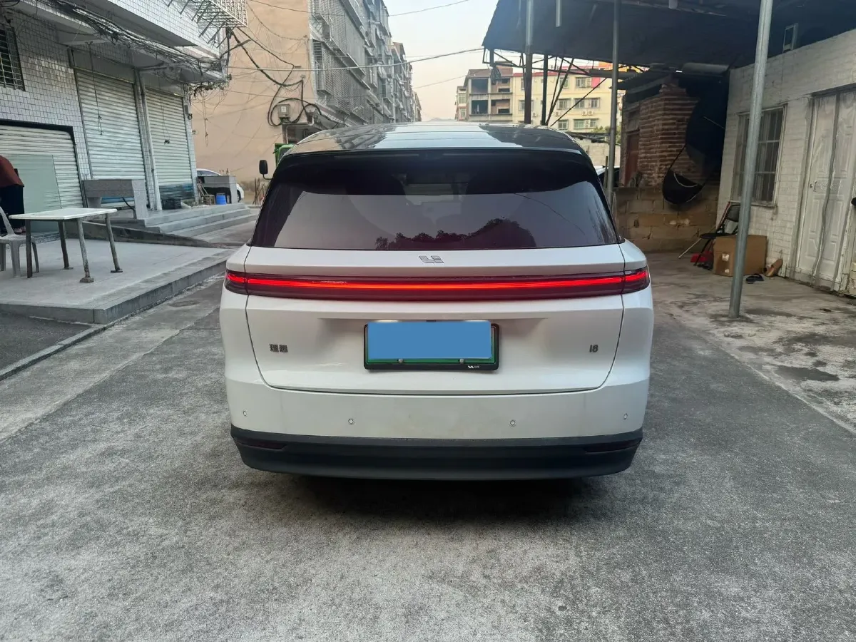 2025 Li i8 BEV,autocango,china used car exporter,china ev exporter,chinese used car exporter,chinese used ev exporter