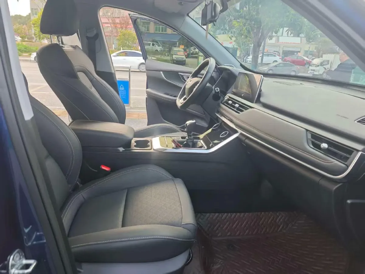 2022 Chery Tiggo 8 1.5T 156HP L4 6MT,autocango,china used car exporter,china ev exporter,chinese used car exporter,chinese used ev exporter