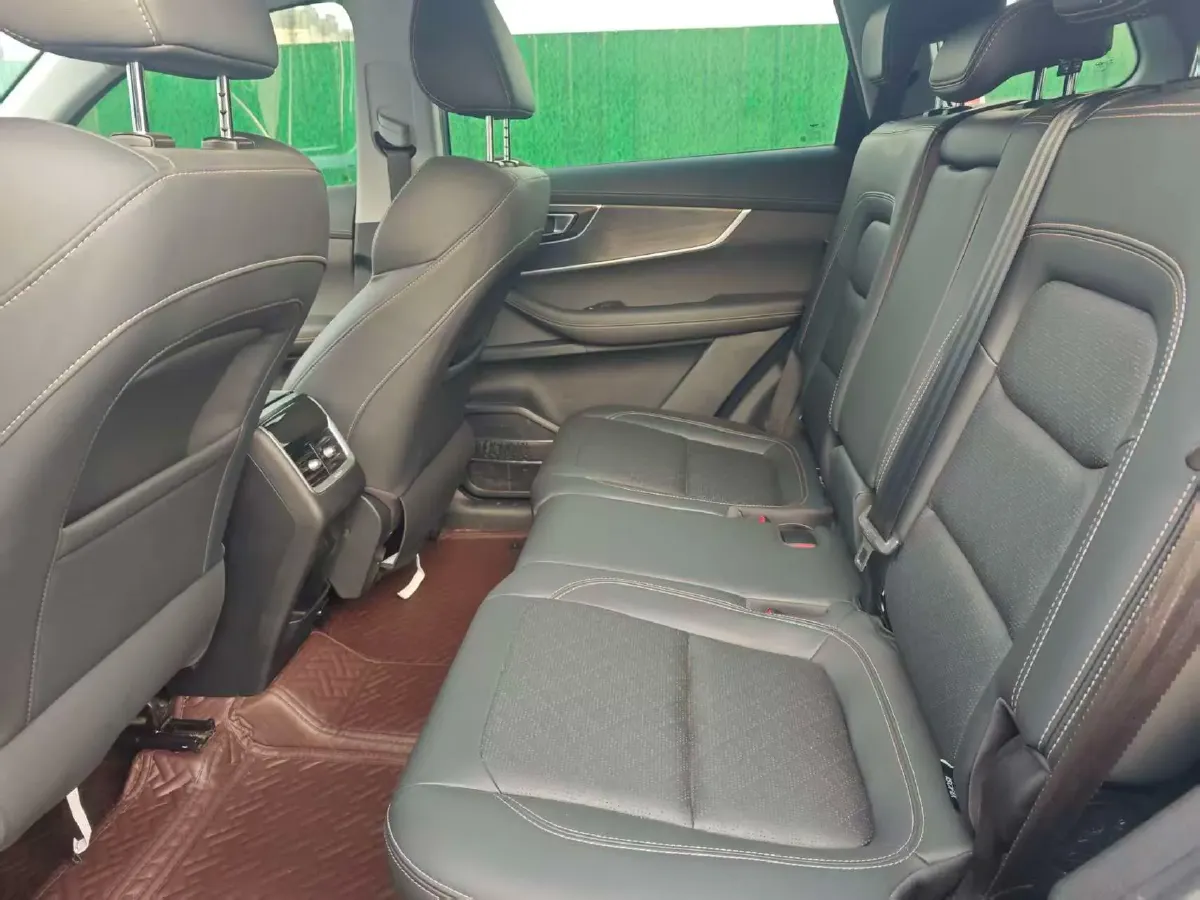 2022 Chery Tiggo 8 1.5T 156HP L4 6MT,autocango,china used car exporter,china ev exporter,chinese used car exporter,chinese used ev exporter