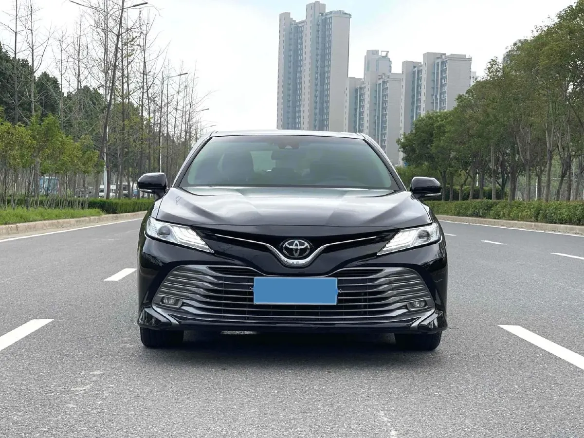 2019 Toyota Camry 2.5L 209HP L4 8AT,autocango,china used car exporter,china ev exporter,chinese used car exporter,chinese used ev exporter