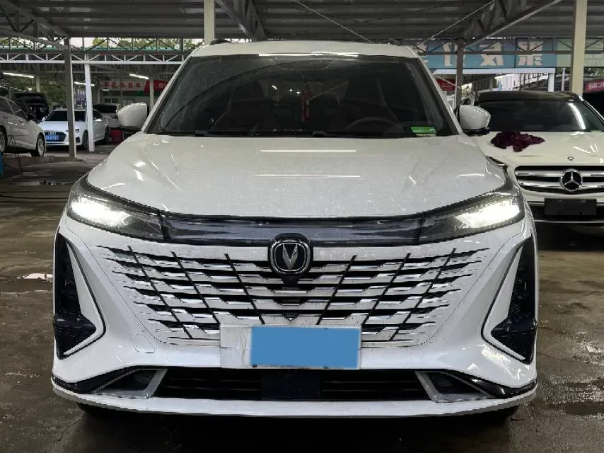 2023 ChangAn CS75 Plus 1.5T 188HP L4 8AT,autocango,china used car exporter,china ev exporter,chinese used car exporter,chinese used ev exporter