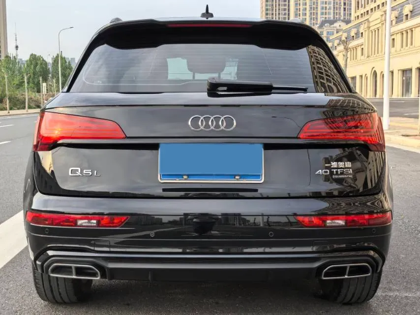 2023 Audi Q5L 2.0T 190HP L4 7DCT,autocango,china used car exporter,china ev exporter,chinese used car exporter,chinese used ev exporter