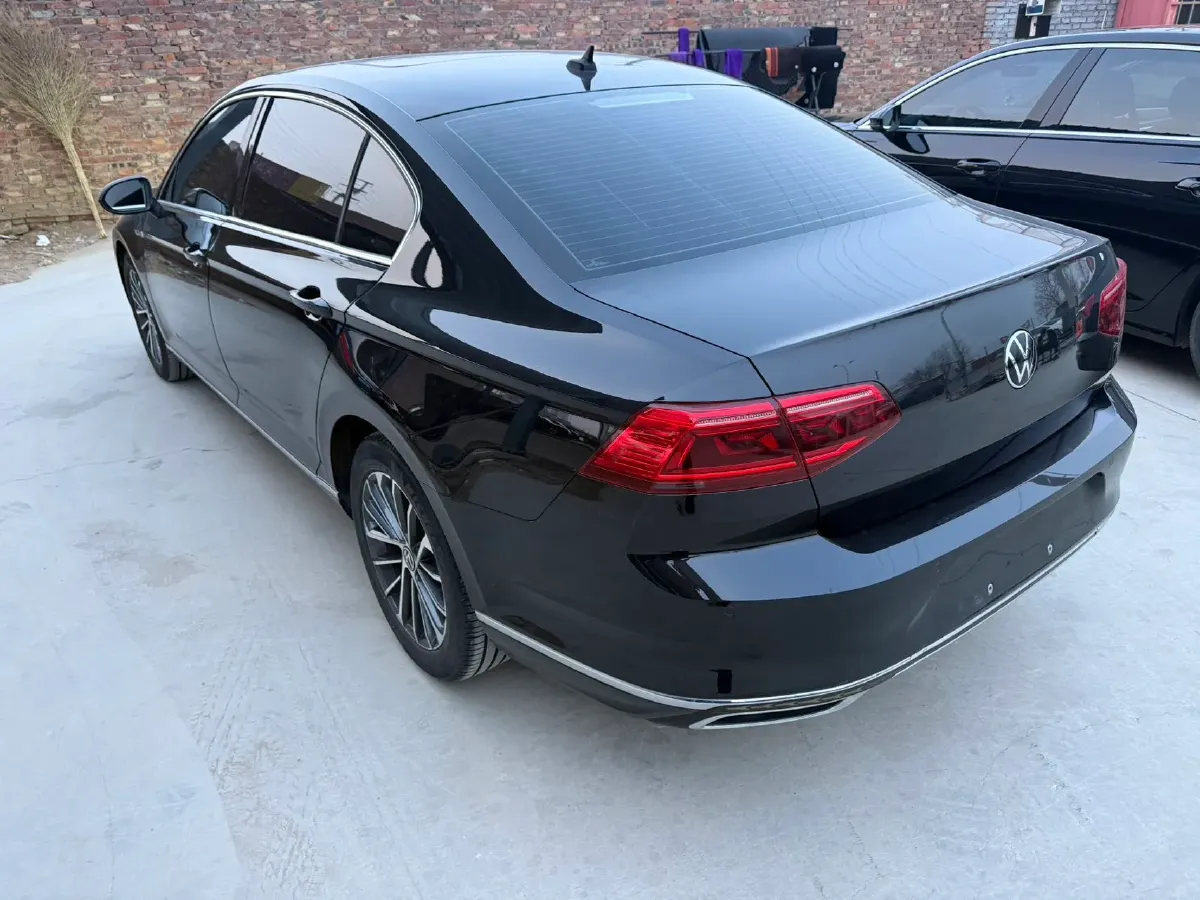 2020 Volkswagen Magotan 2.0T 186HP L4 7DCT,autocango,china used car exporter,china ev exporter,chinese used car exporter,chinese used ev exporter