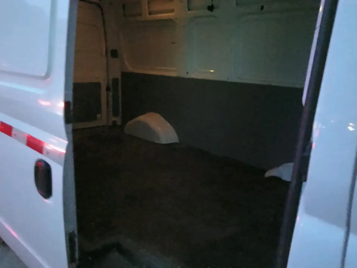 2019 MAXUS XinTu V80 2.0T 139HP L4 6MT,autocango,china used car exporter,china ev exporter,chinese used car exporter,chinese used ev exporter