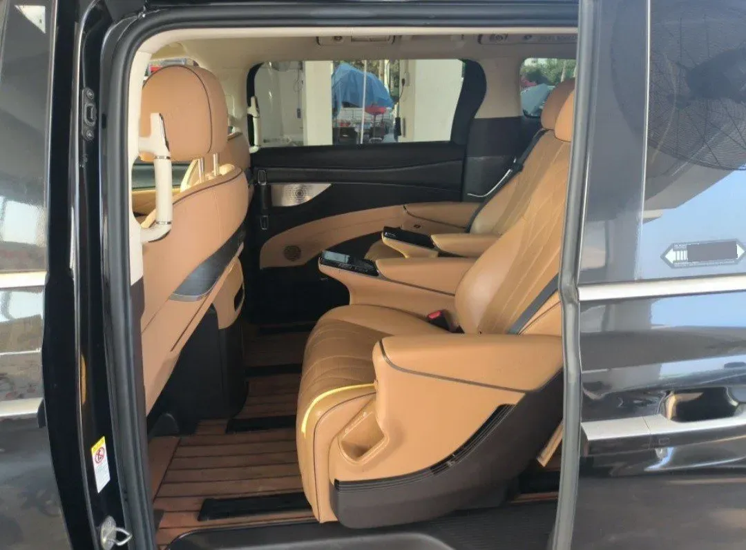 2024 Denza D9 1.5T 139HP L4 E-CVT PHEV 20.39KWH,autocango,china used car exporter,china ev exporter,chinese used car exporter,chinese used ev exporter