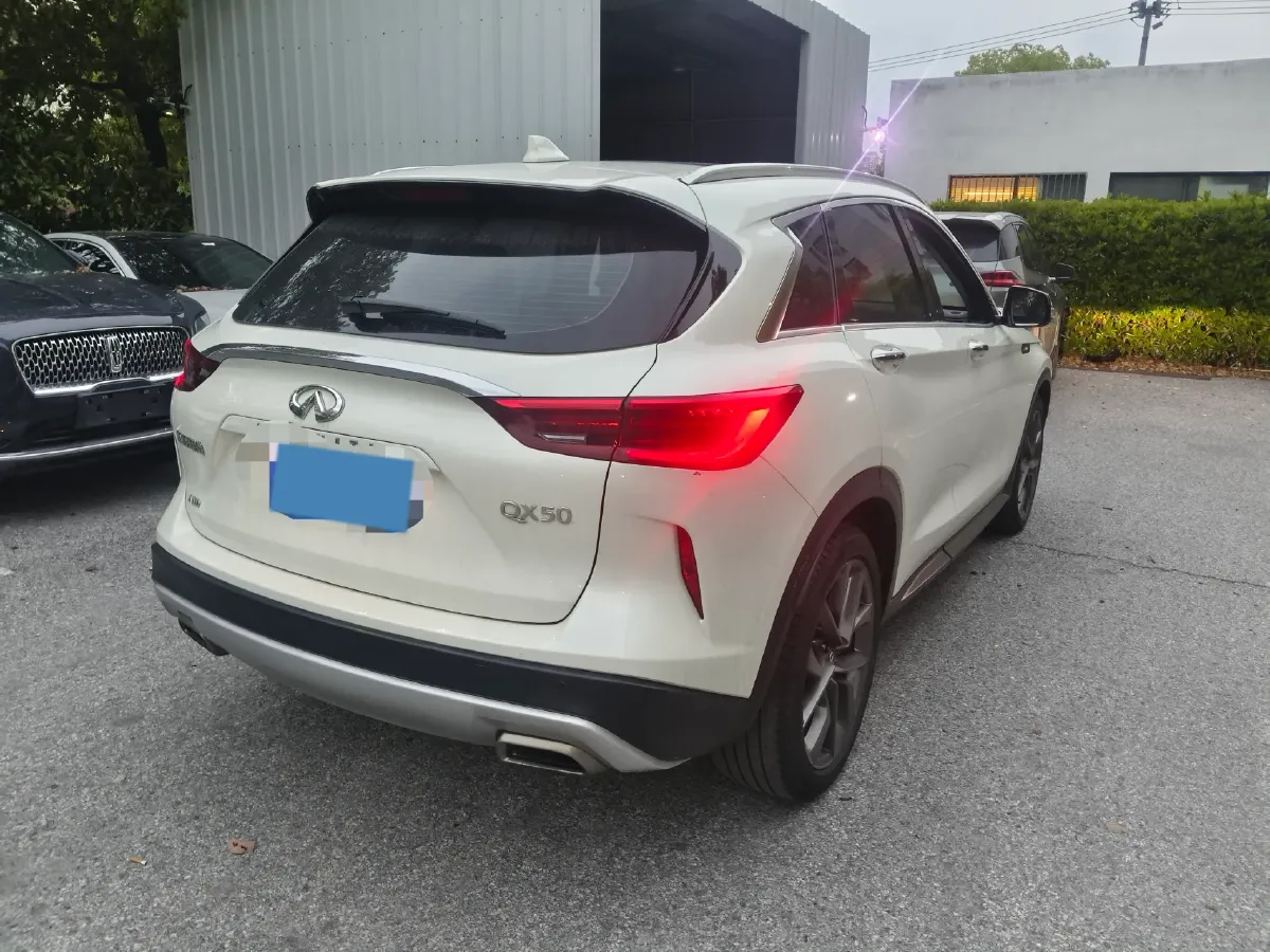 2018 Jeep Grand Commander 2.0T 265HP L4 9AT,autocango,china used car exporter,china ev exporter,chinese used car exporter,chinese used ev exporter