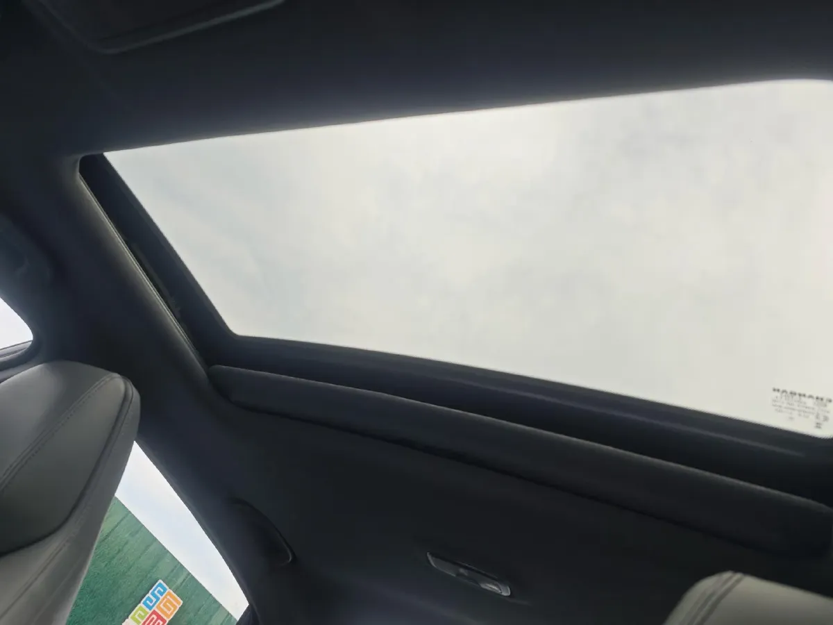 2023 ChangAn Raeton Plus 1.5T 188HP L4 7DCT,autocango,china used car exporter,china ev exporter,chinese used car exporter,chinese used ev exporter