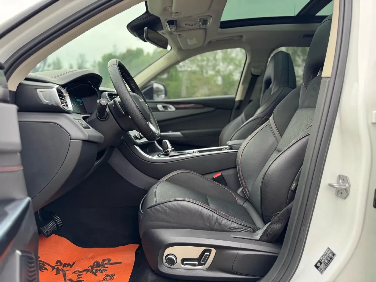 2019 LYNK&CO 01 2.0T 190HP L4 7DCT,autocango,china used car exporter,china ev exporter,chinese used car exporter,chinese used ev exporter