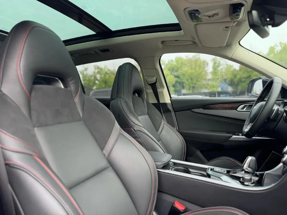 2019 LYNK&CO 01 2.0T 190HP L4 7DCT,autocango,china used car exporter,china ev exporter,chinese used car exporter,chinese used ev exporter