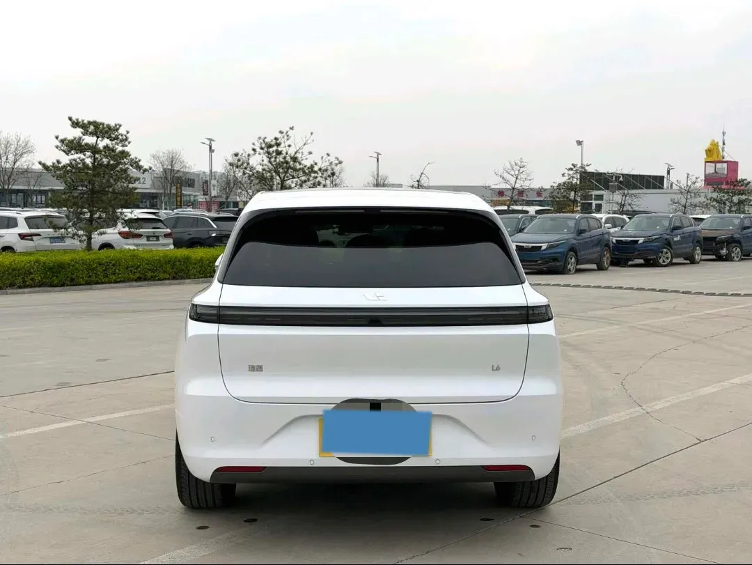 2024 Li L6 Range Extended 154HP L4 REEV 36.8KWH,autocango,china used car exporter,china ev exporter,chinese used car exporter,chinese used ev exporter