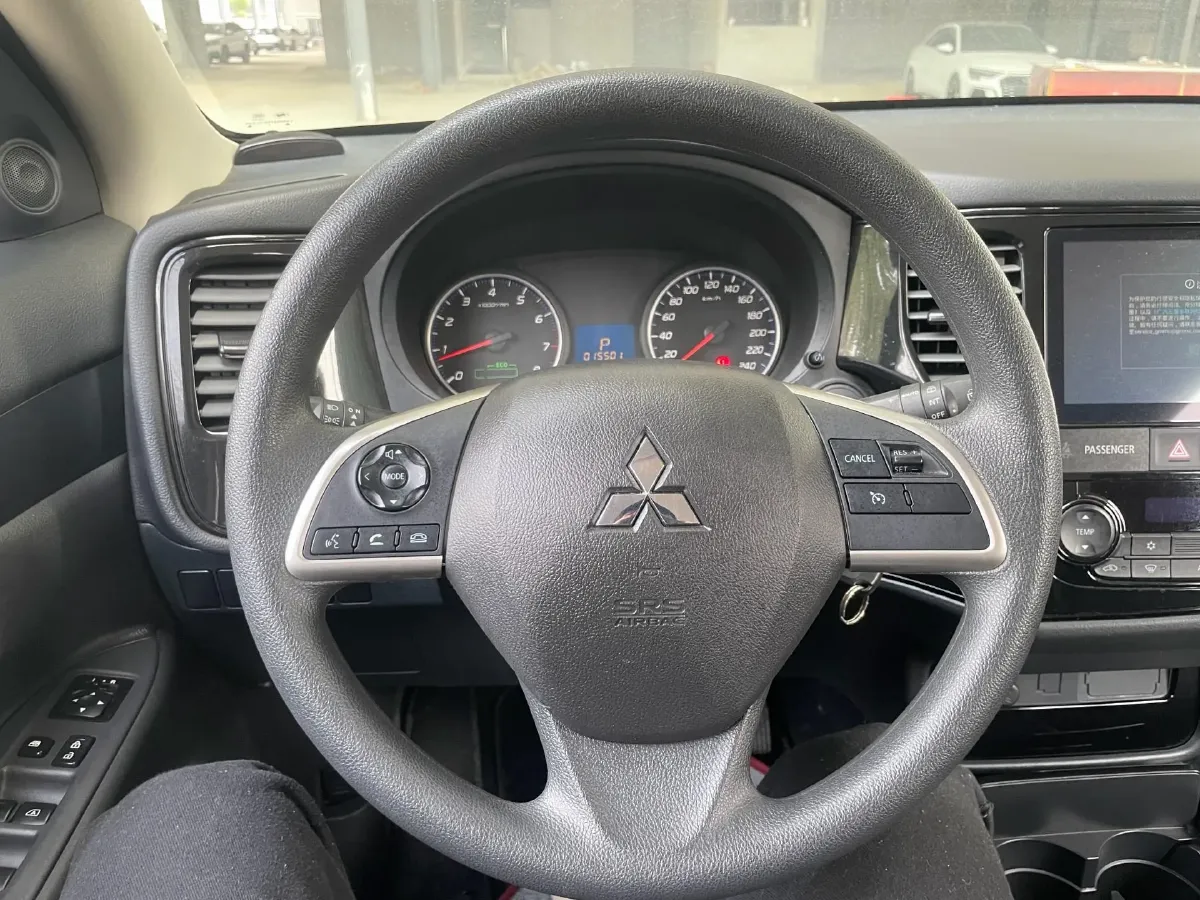2021 Mitsubishi Outlander 2.0L 166HP L4 CVT,autocango,china used car exporter,china ev exporter,chinese used car exporter,chinese used ev exporter
