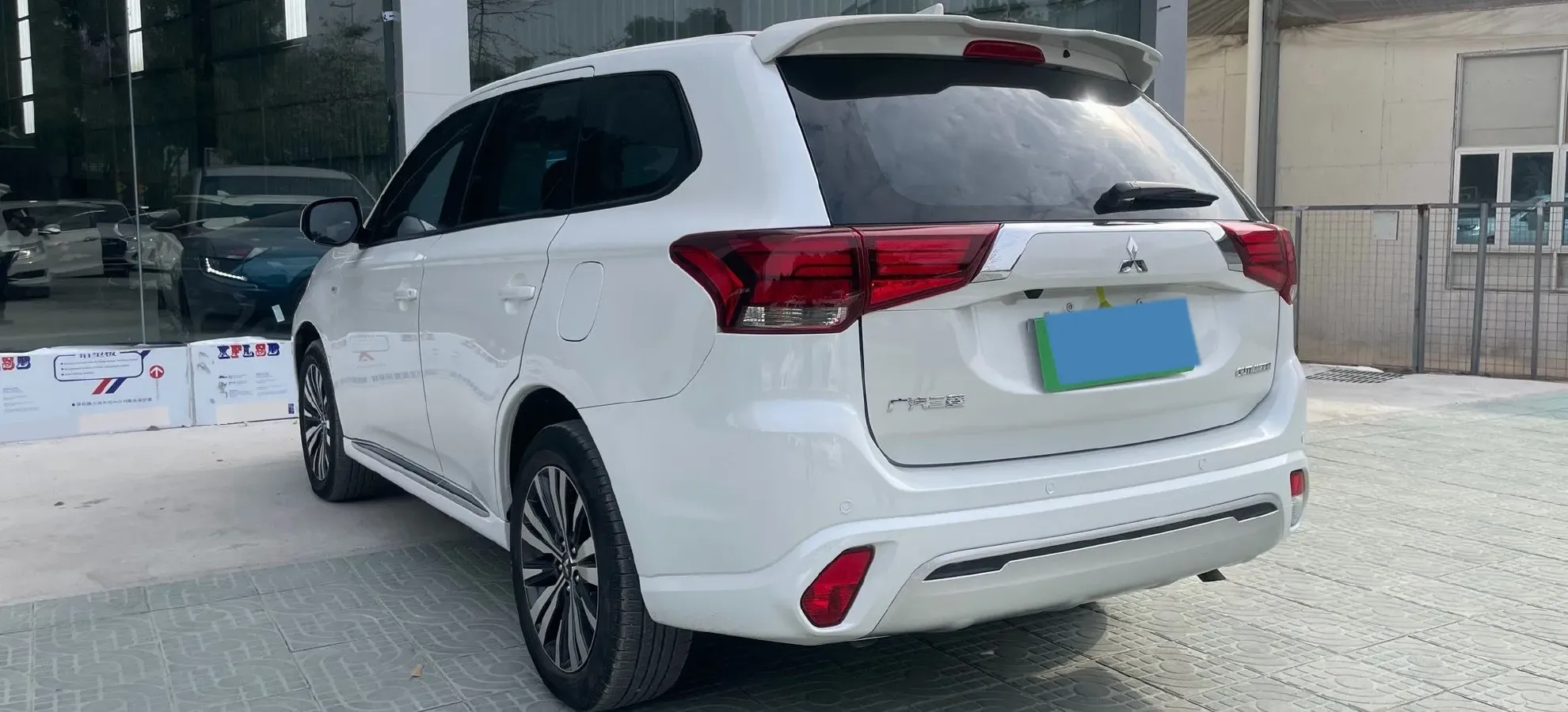 2021 Mitsubishi Outlander 2.0L 166HP L4 CVT,autocango,china used car exporter,china ev exporter,chinese used car exporter,chinese used ev exporter