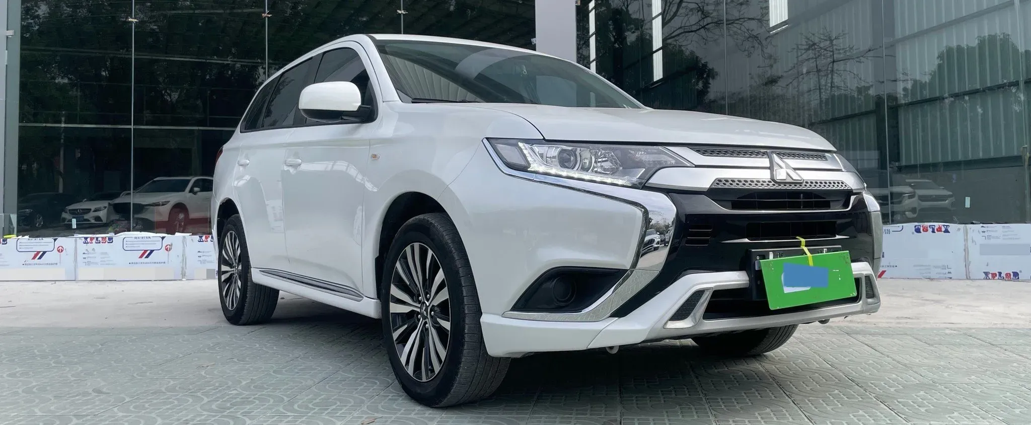 2021 Mitsubishi Outlander 2.0L 166HP L4 CVT,autocango,china used car exporter,china ev exporter,chinese used car exporter,chinese used ev exporter