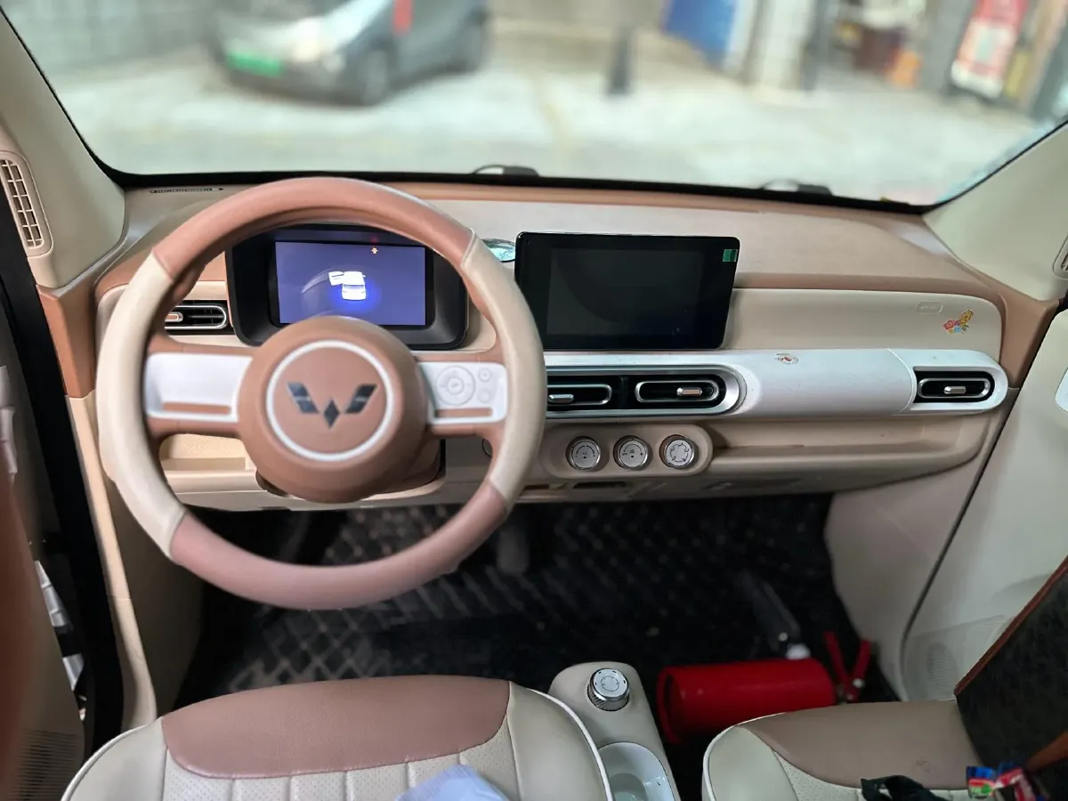 2024 WuLing HongGuang MINI EV BEV 17.3KWH,autocango,china used car exporter,china ev exporter,chinese used car exporter,chinese used ev exporter