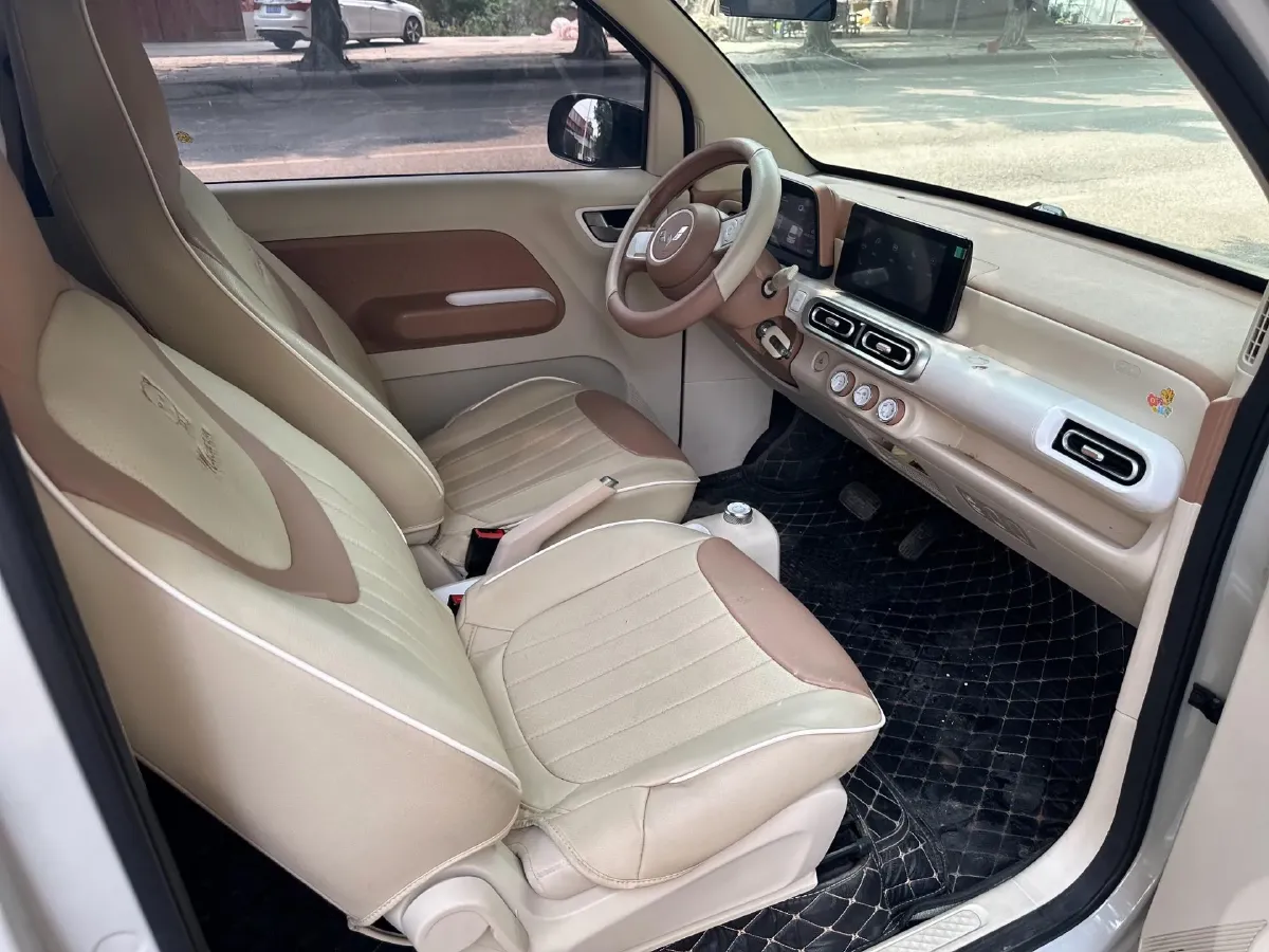 2024 WuLing HongGuang MINI EV BEV 17.3KWH,autocango,china used car exporter,china ev exporter,chinese used car exporter,chinese used ev exporter