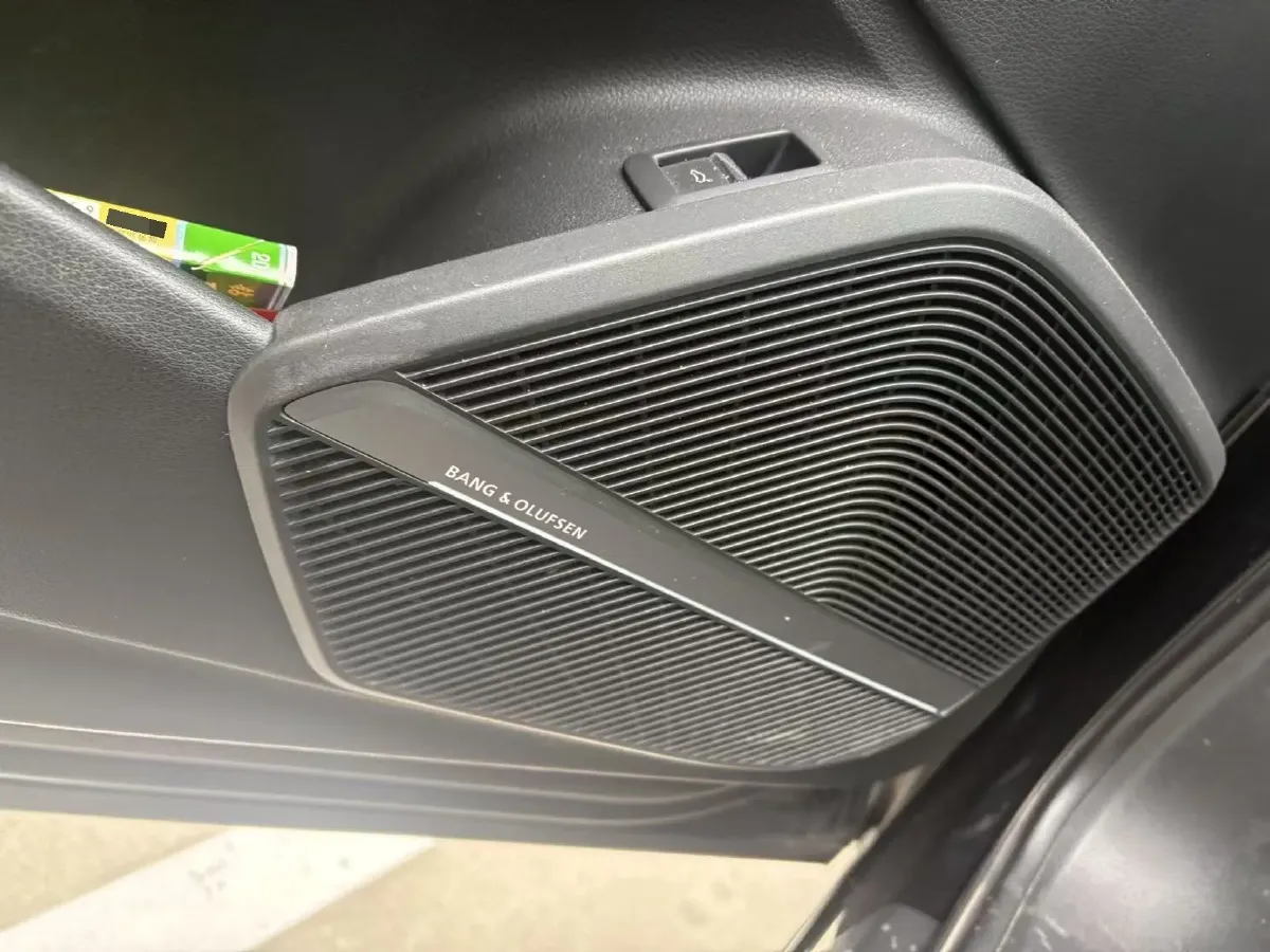 2020 Audi Q5L 2.0T 252HP L4 7DCT,autocango,china used car exporter,china ev exporter,chinese used car exporter,chinese used ev exporter