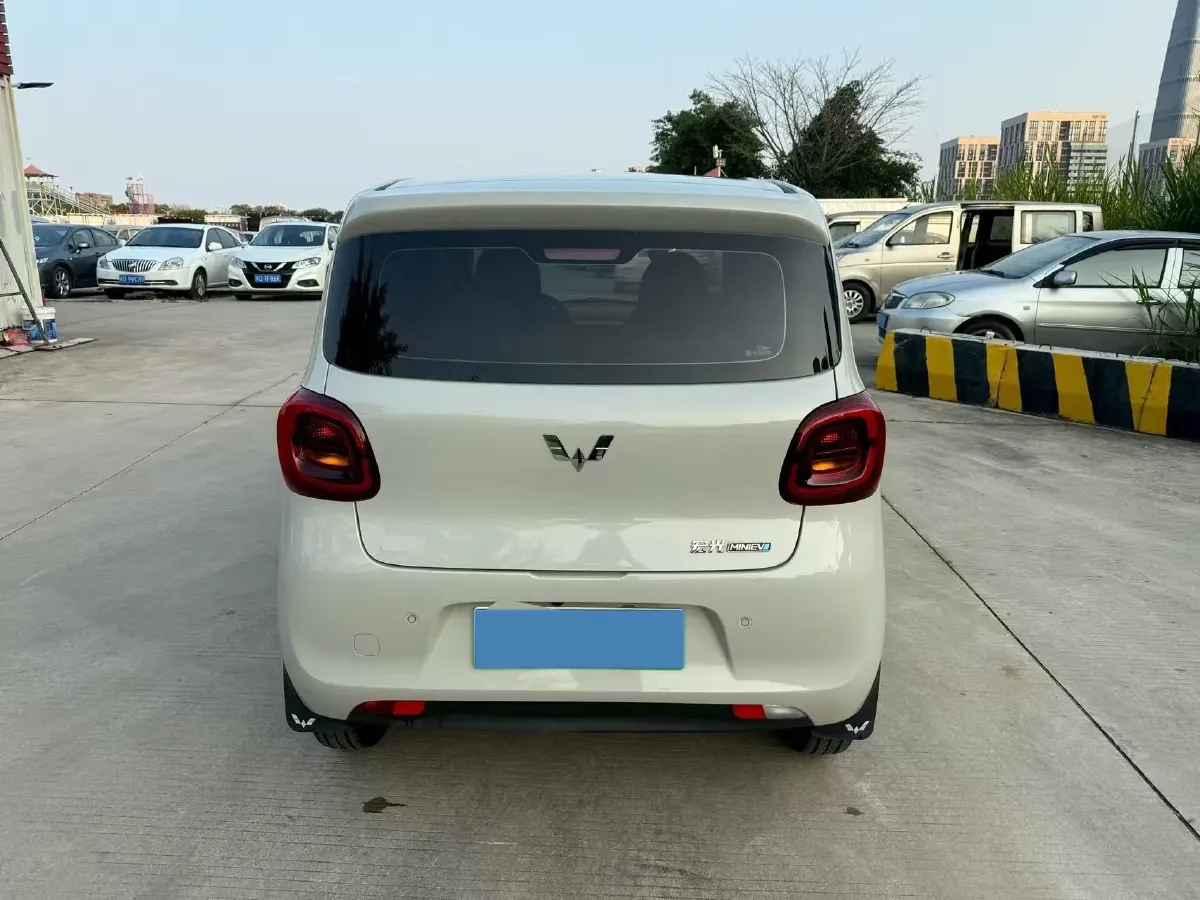2025 WuLing HongGuang MINI EV BEV 16.2KWH,autocango,china used car exporter,china ev exporter,chinese used car exporter,chinese used ev exporter