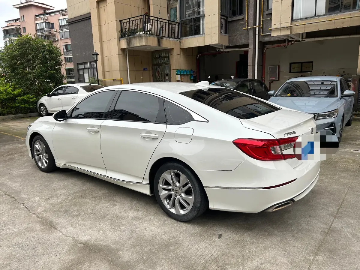 2021 Honda Accord 1.5T 194HP L4 CVT,autocango,china used car exporter,china ev exporter,chinese used car exporter,chinese used ev exporter