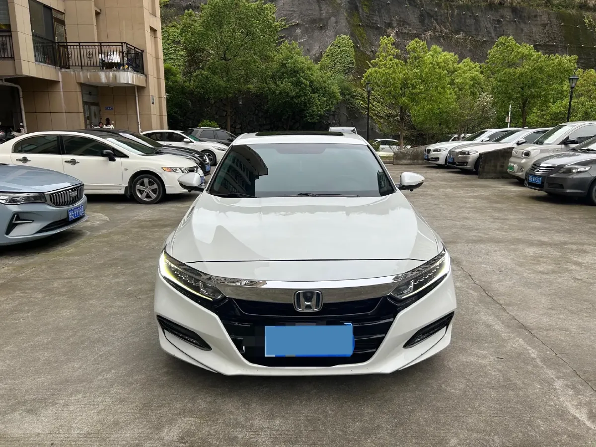 2021 Honda Accord 1.5T 194HP L4 CVT,autocango,china used car exporter,china ev exporter,chinese used car exporter,chinese used ev exporter