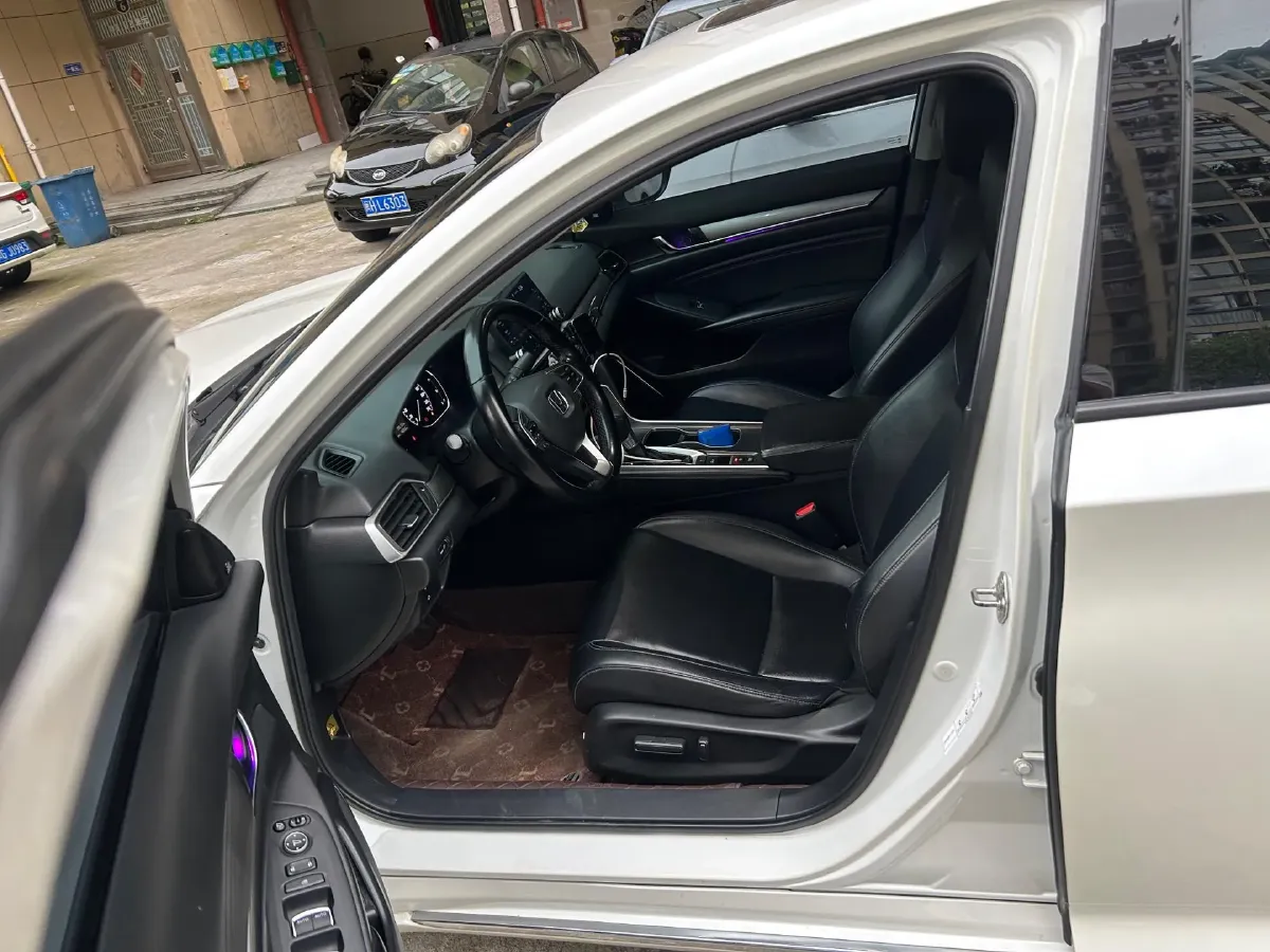 2021 Honda Accord 1.5T 194HP L4 CVT,autocango,china used car exporter,china ev exporter,chinese used car exporter,chinese used ev exporter