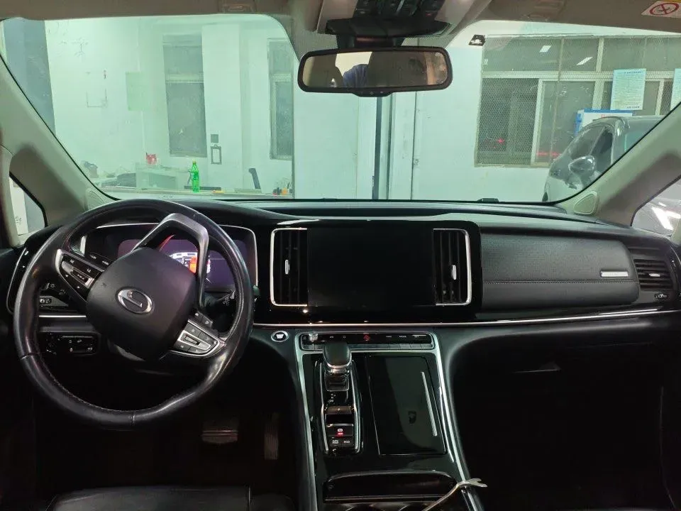 2021 GAC Trumpchi M8 2.0T 252HP L4 8AT,autocango,china used car exporter,china ev exporter,chinese used car exporter,chinese used ev exporter