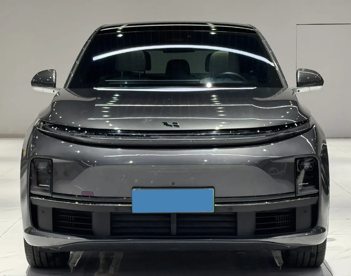 2023 Li L7 Range Extended 154HP REEV 40.9KWH,autocango,china used car exporter,china ev exporter,chinese used car exporter,chinese used ev exporter