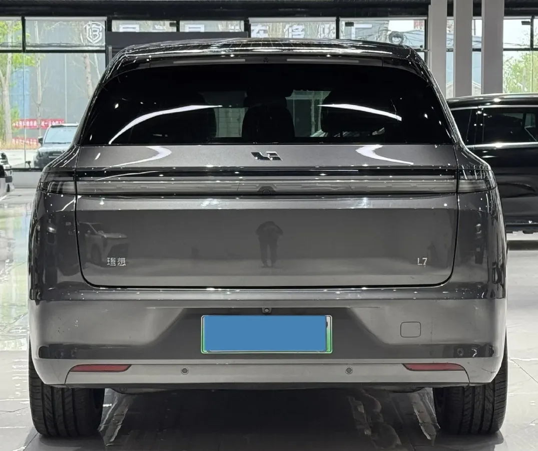 2023 Li L7 Range Extended 154HP REEV 40.9KWH,autocango,china used car exporter,china ev exporter,chinese used car exporter,chinese used ev exporter