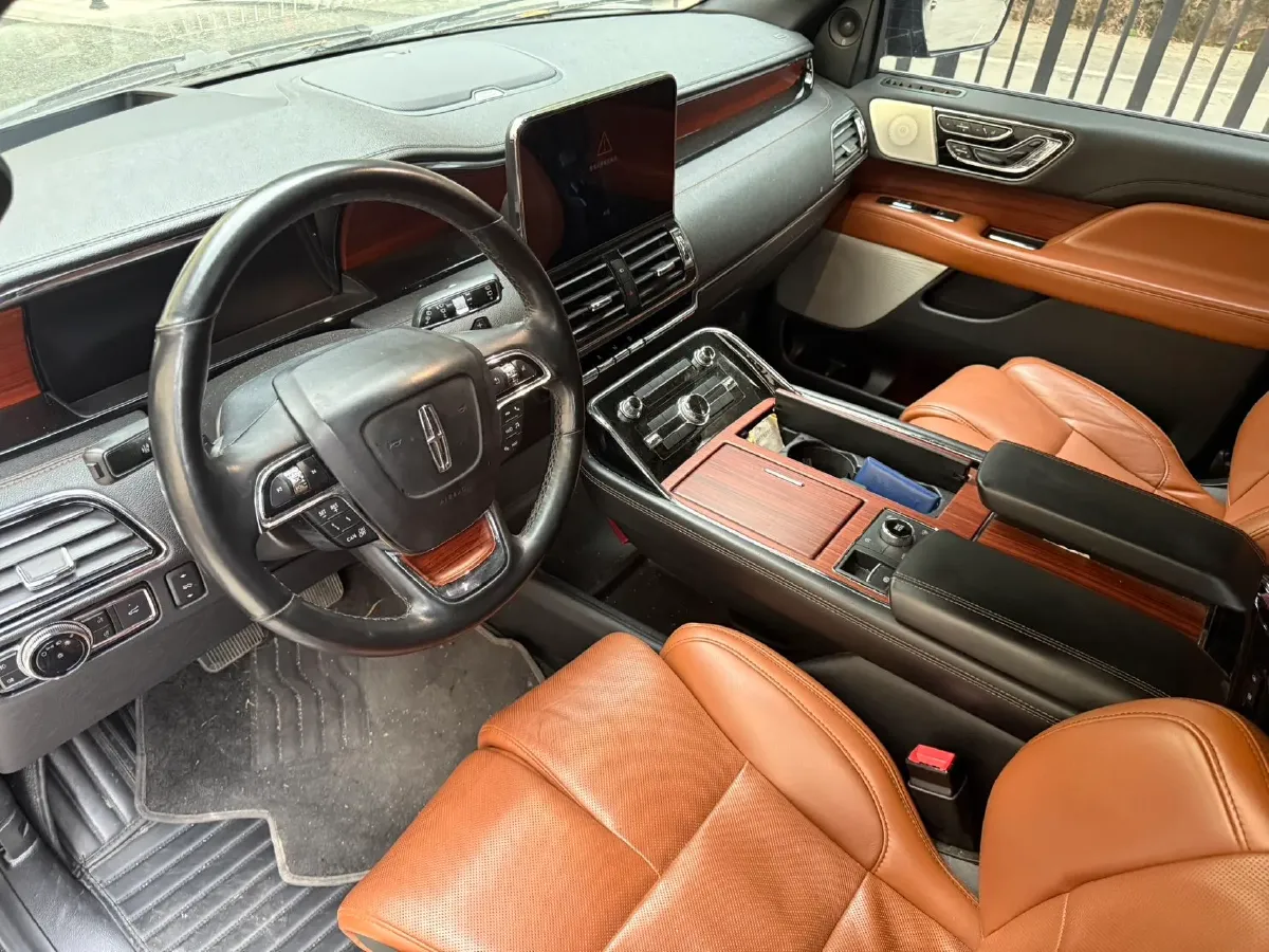 2020 Lincoln Navigator 3.5T 388HP V6 10AT,autocango,china used car exporter,china ev exporter,chinese used car exporter,chinese used ev exporter